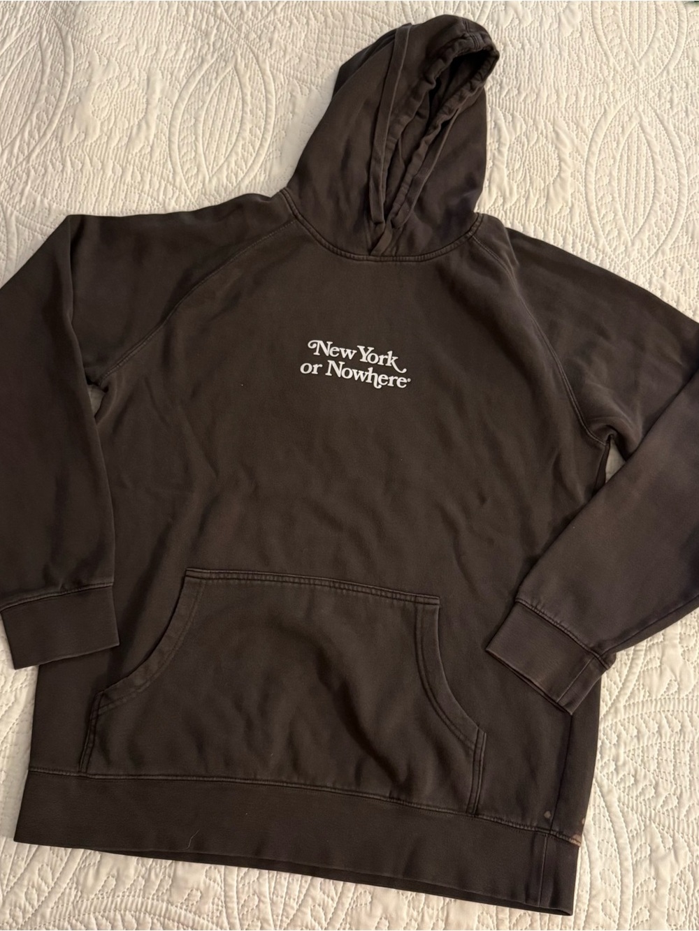 New York or Nowhere Size L Pullover Hoodie White Chest Print NYoN